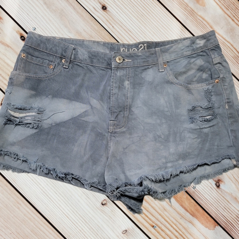 Women's Rue 21 Shorts Sz 16